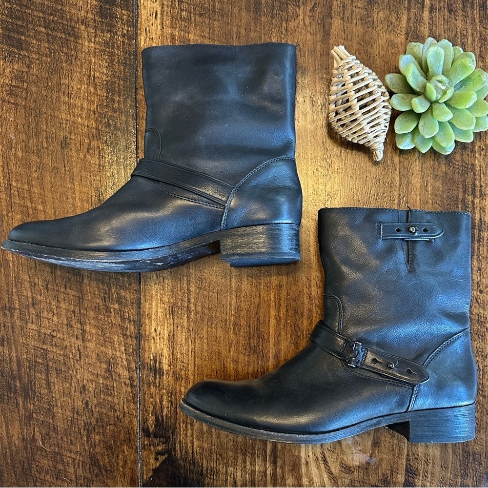 COACH | “Amy” Black Leather Buckle Short Moto Boot, Size 8B - Picture 3 of 7